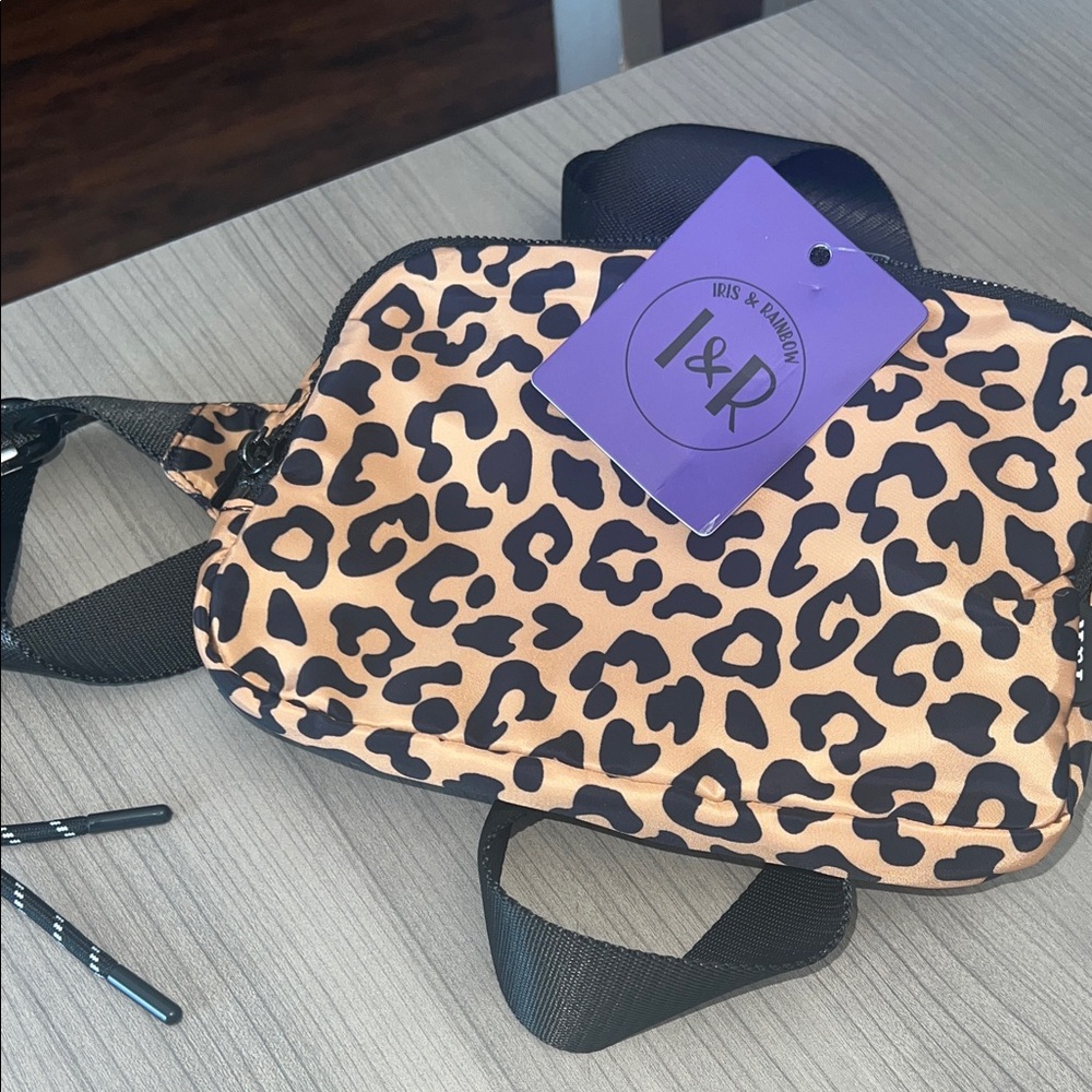 Iris & rainbow NWT